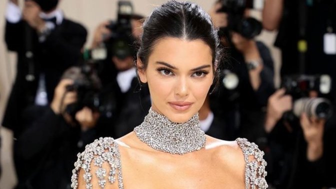 Kendall Jenner evinin bir odasını güzellik salonu yaptı! Bakımınızı nerede yaparsınız?