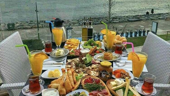 Sabahları kahvaltı yapar mısınız?