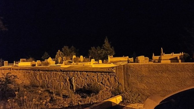 Gece mezarlığa tek başına girebilecek cesarete sahip misiniz?