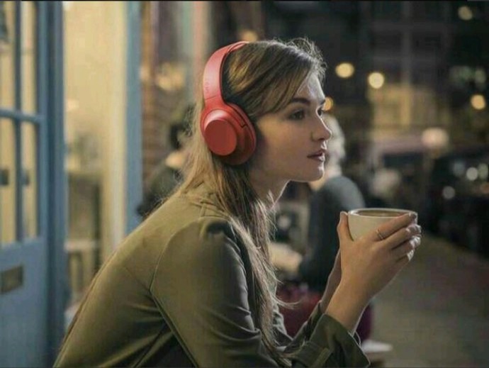 Mutlu insanlar melodiye, mutsuz insanlar sözlere dikkat ederler derler. Siz hangisine daha çok dikkat edersiniz?