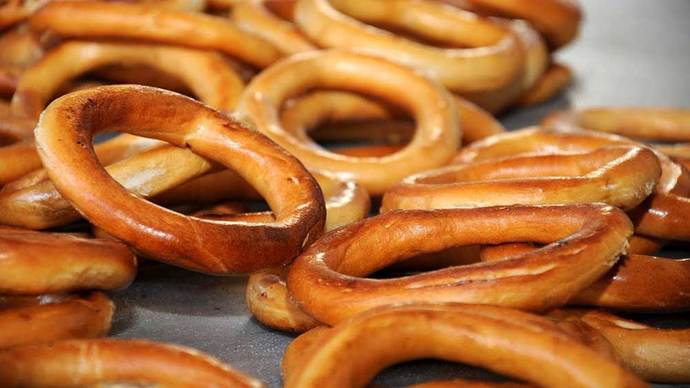 Simit sever misiniz?