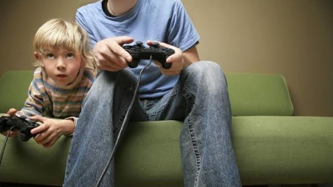 Oyun oynarken “tek” single oynamayı mı seversiniz yoksa arkadaşlarınızla mı?