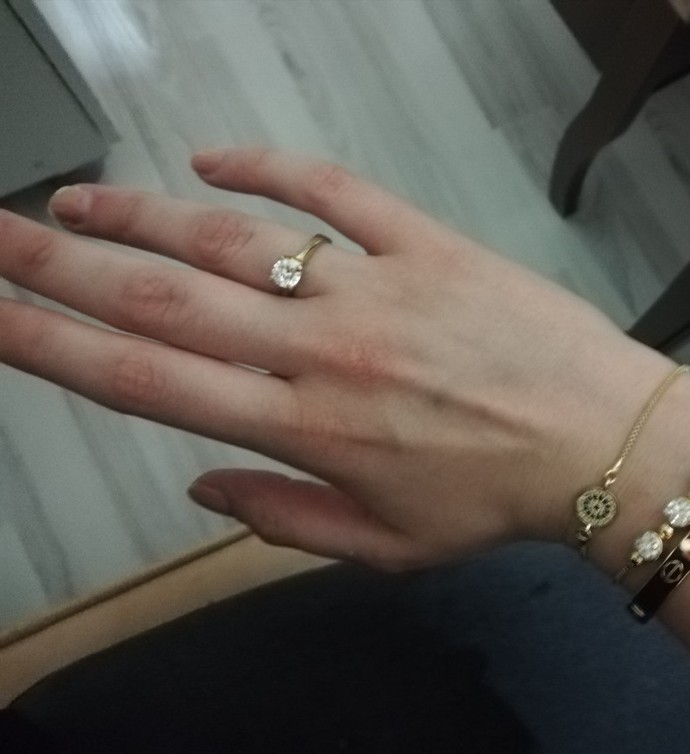 Evlilik teklifi aldım ve evet dedim ama hala çok heyecanlıyım. Nasıl sakinleşecem?