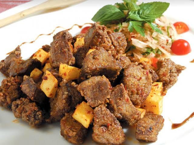 Küçükken sevmediğiniz ama şu an aşırı sevdiğiniz bir yemek var mı?