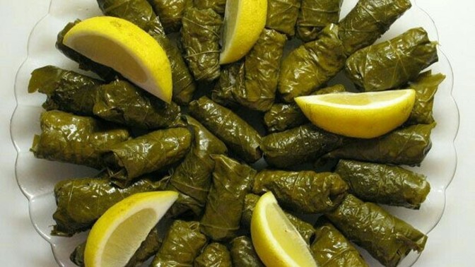 Yaprak sarması mı lahana sarması mı?