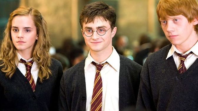 Fantastik türünün başını çeken Harry Potter serisini izlediniz mi?