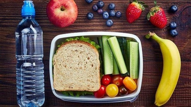 Tek kişi için dışarıdan yemek mi, evde yapmak mı daha pahalı?