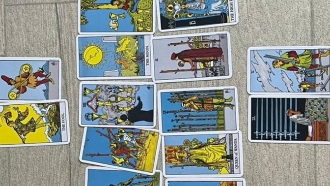 Ask hayatimda hangi karari vermem lazim cok onemli Tarot bilen var mı  RESIMLI 🥺?