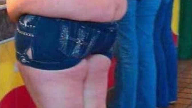 Eşinizin dar kıyafetler giymesine karışır mısınız 🤩?