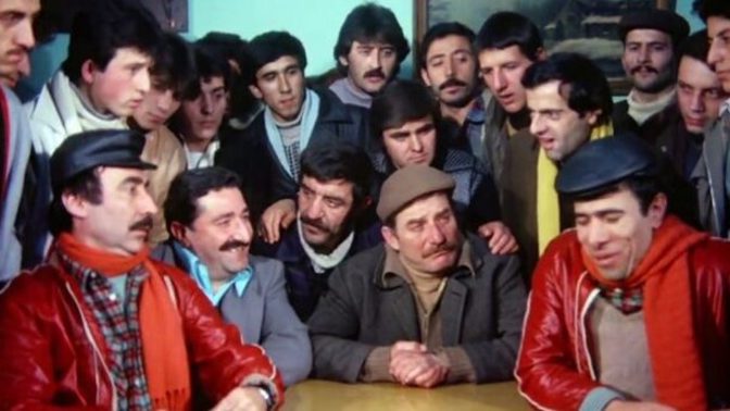 Sevgiliniz/Flörtünüz sizi hayatına aldıktan sonra eski sevgilisiyle tartışmaya girse ne tepki verirsiniz?