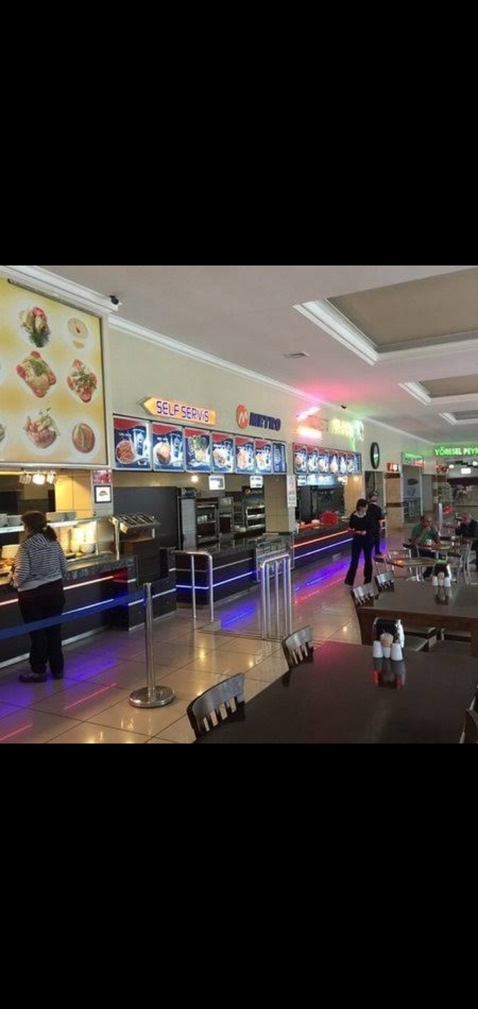 Seyahat anında mola verip yemek yemeyi sever misiniz? Yoksa atıştırmalık idealdir diyenlerden misiniz?