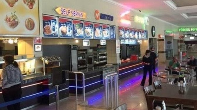 Seyahat anında mola verip yemek yemeyi sever misiniz? Yoksa atıştırmalık idealdir diyenlerden misiniz?