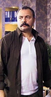 Oktay Kaynarcanın canlandırdığı hangi karakter efsanedir?