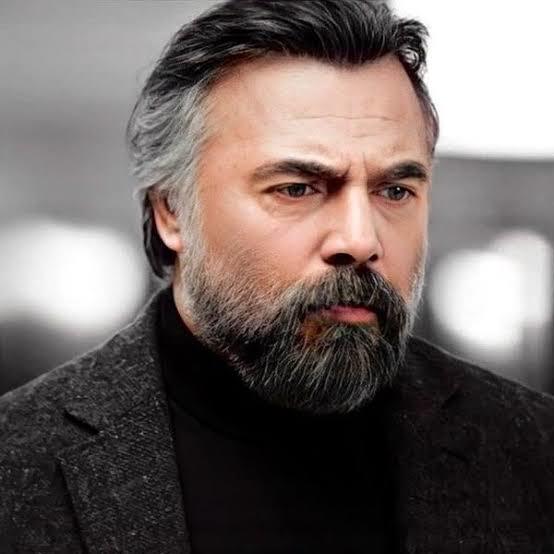 Oktay Kaynarcanın canlandırdığı hangi karakter efsanedir?