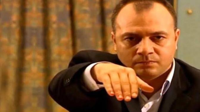 Oktay Kaynarca'nın canlandırdığı hangi karakter efsanedir?