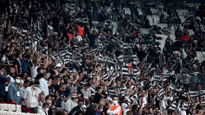 Sevdiğiniz insana tek bir itirafta bulunacak olsanız o itiraf ne olur?