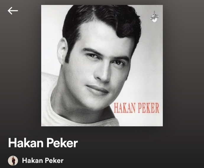 Kimlerin babası Hakan Peker açıp ortamı coşturur?