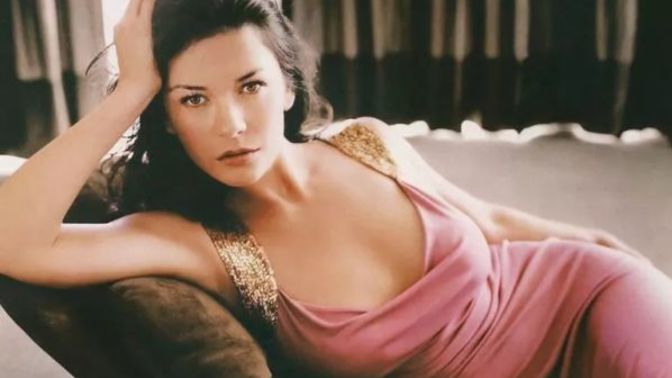 Aşırı seksi ve çekici, aynı zamanda da aşırı soğuk ve umursamaz bir karşı cinsi etkileyip cinsellik yaşamak için ne yapılabilir?