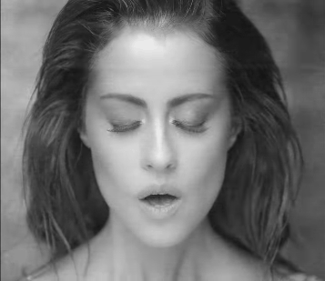 Tam bir kadın 🖤