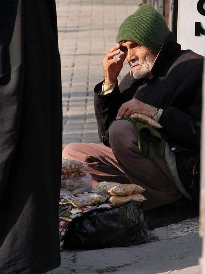 Sizce toplumun, yoksul insana saygısı var mıdır?