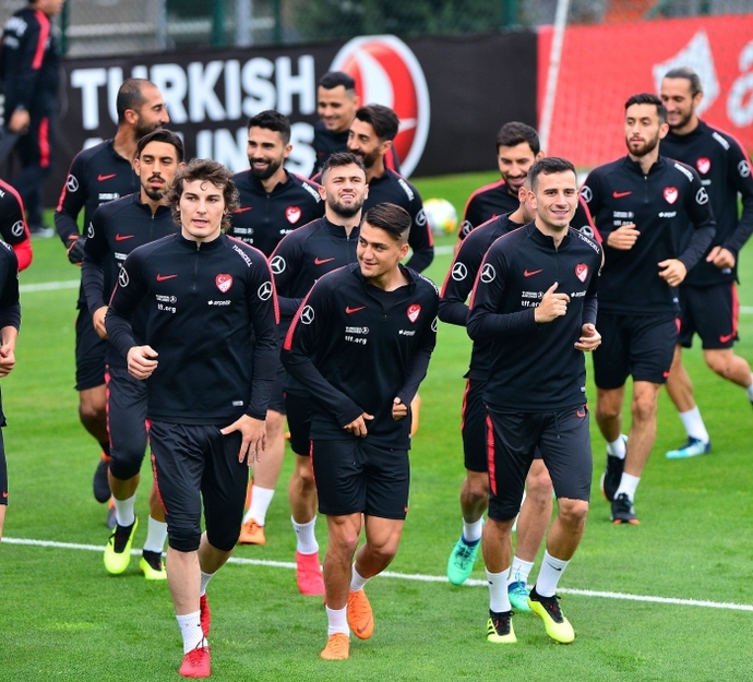 Türk futbolu bu sene transfer konusunda nasıl olacak?