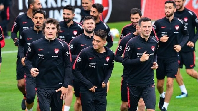 Türk futbolu bu sene transfer konusunda nasıl olacak?