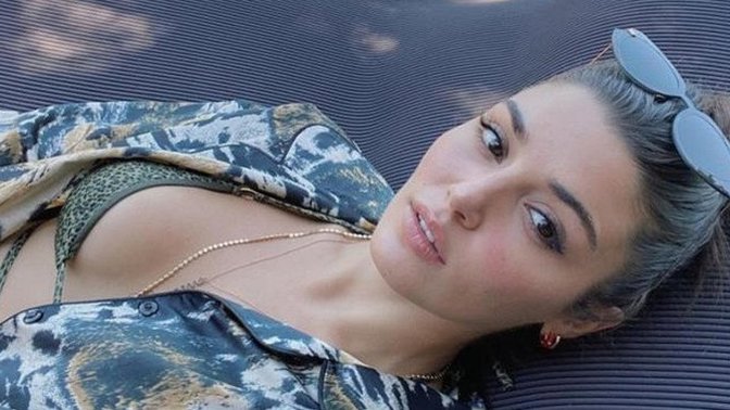 Hangi ünlüyle tatile gitmek isterdin?