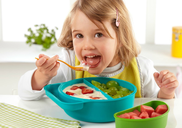 1-2 yaş arası çocuklar günde kaç öğün yemek yemeli?