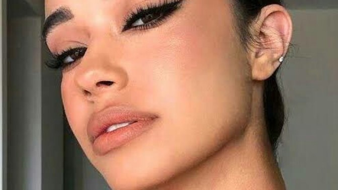 Arşa çıkmak, eyeliner çekmekten kolay mıdır?