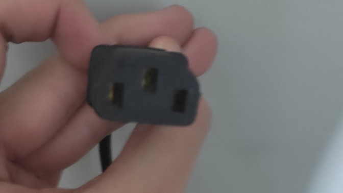 Yeni PSU a eski güç kablosunu taksam bişi olur mu?