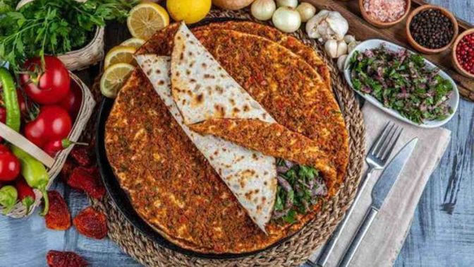 Lahmacunun iyisi acılı mı olur acısız mı?