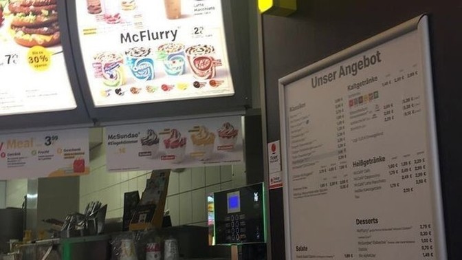 Fazla abartıldığını düşündüğünüz zincir yeme içme yerleri var mı?