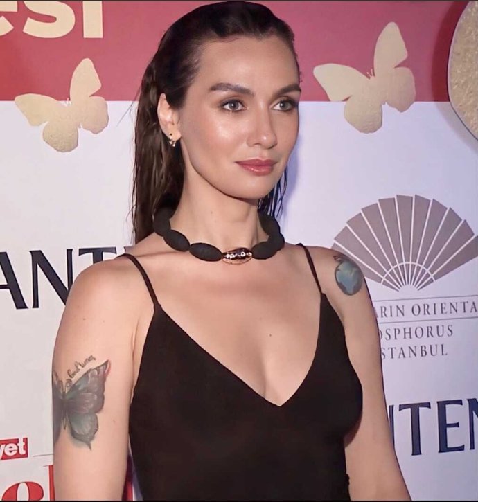 Birce Akalay kaç yaşında sizce?