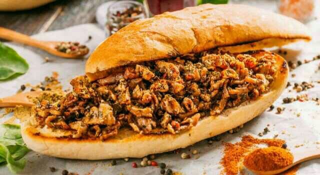 Tantuni mi kokoreç mi?