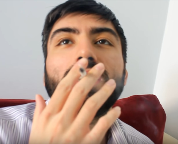 Kendimden büyüklerden hoşlanıyorum?