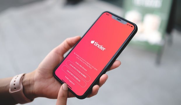 Online tanışma uygulamalarında aşkı bulmak mümkün mü?