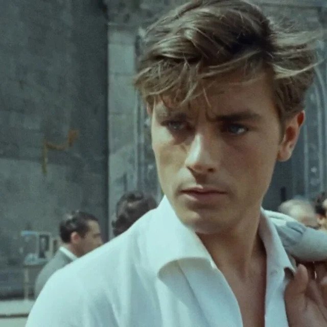 Bilimsel olarak yaşayan en yakışıklı erkek Robert Pattinson'mış, bilime katılıyor musunuz, sizce kim?
