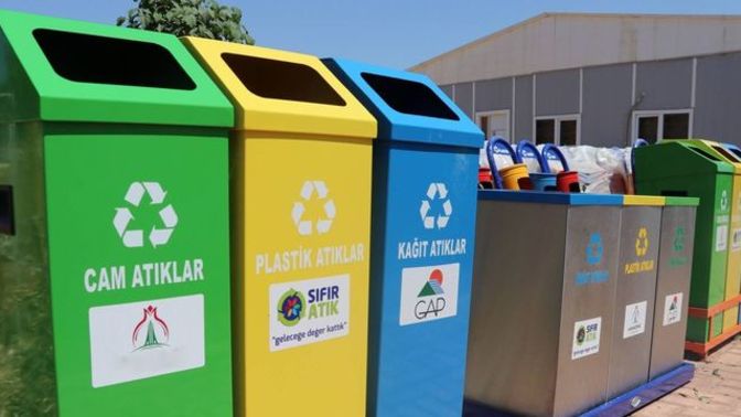 Evdeki plastik, cam ve kağıt atıkları geri dönüşüm için ayırıyor musun?