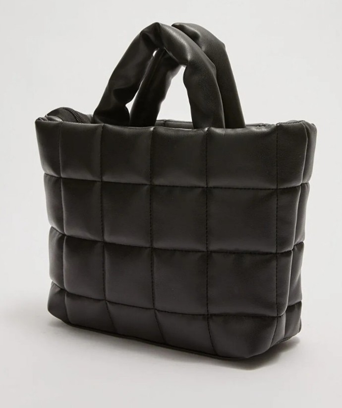 LC Waikikiden çanta aldım ama kararsızım, geri vermeyi düşünüyorum, günlük kullanım için sizce hangisi daha iyi?