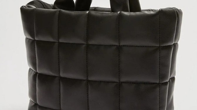 LC Waikiki'den çanta aldım ama kararsızım, geri vermeyi düşünüyorum, günlük kullanım için sizce hangisi daha iyi?