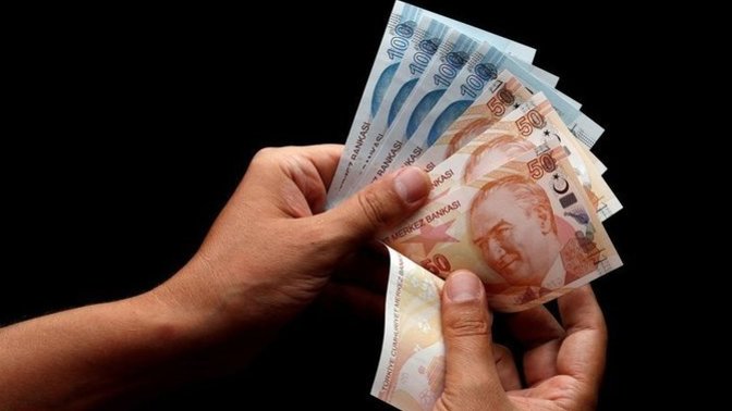 Yarın kararlaştırılacak asgari ücret zammı ile ilgili beklentin nedir?