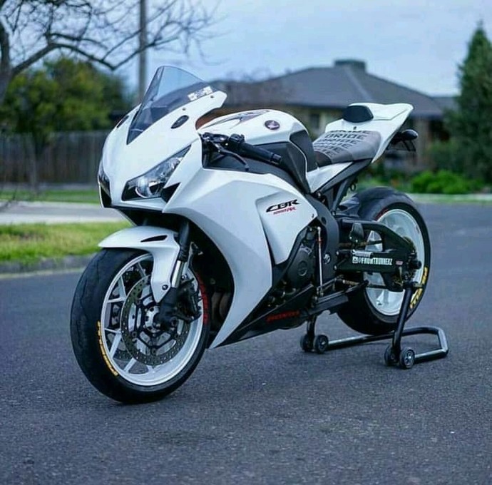 Yamaha mı yoksa Honda mı?