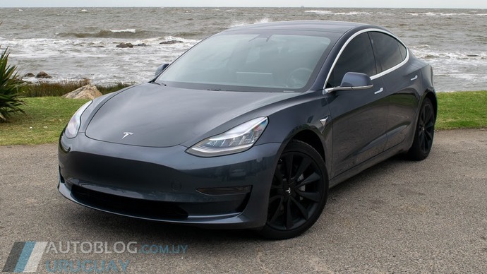 2000 beygir gücünde Lotus Evija mı yoksa Tesla mı?
