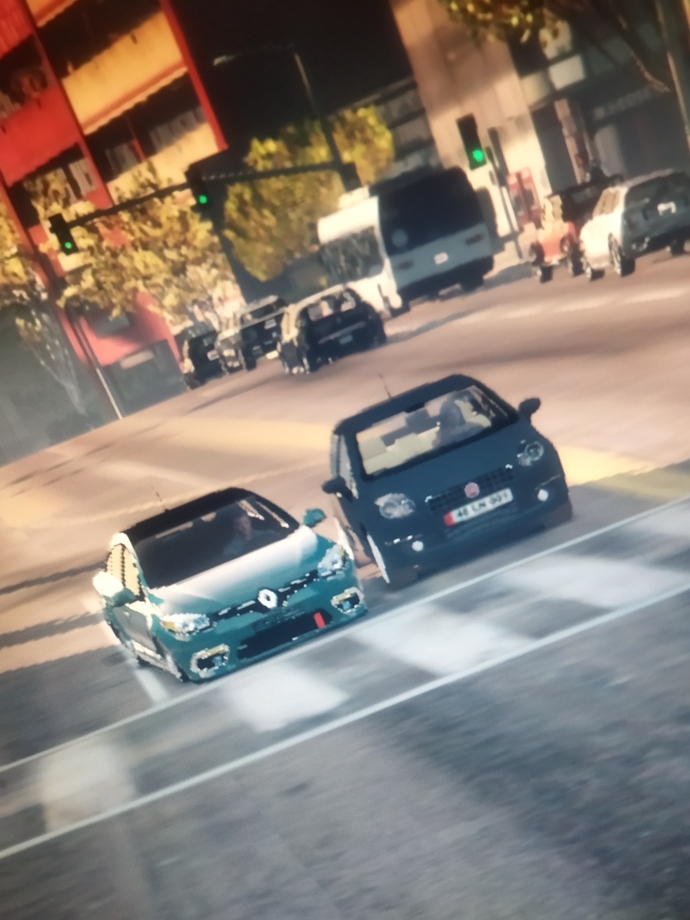 GTA 5 Onlinede serbest moddayız, Buğra ile yarış yapacağız. Hangi araba daha iyi, hangisi geçer?