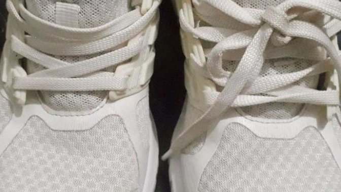 Orijinal Adidas ayakkabımı satmayı düşünüyorum, 350 TL çok mu olur bu ayakkabıya?