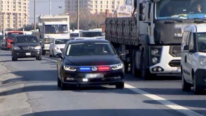 Aracınıza çakar lamba bağlatır mısınız?