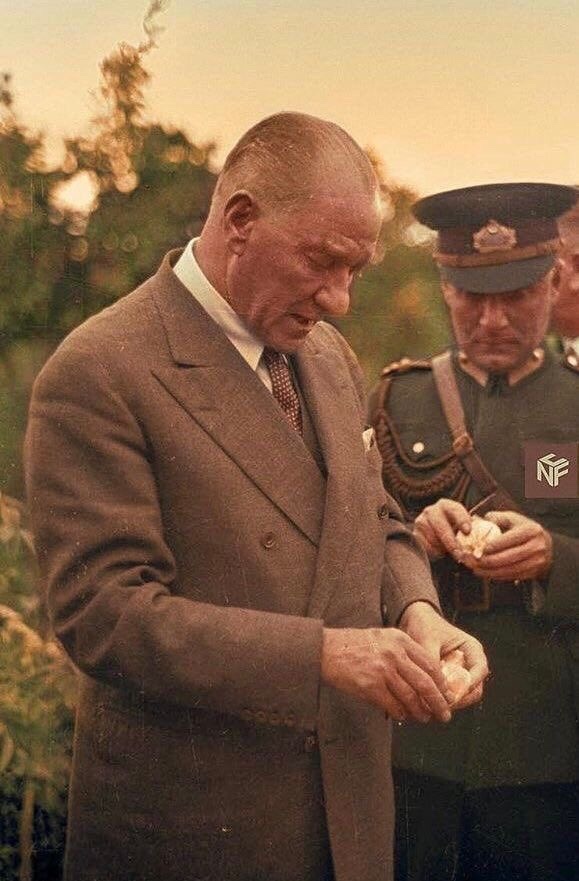 Atatürk burada olsaydı ona ne söylemek isterdin?