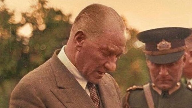 Atatürk burada olsaydı ona ne söylemek isterdin?