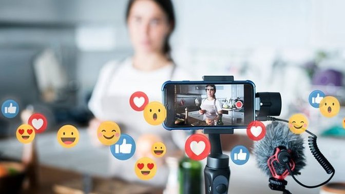 Severek takip ettiğiniz bir influencer var mı?