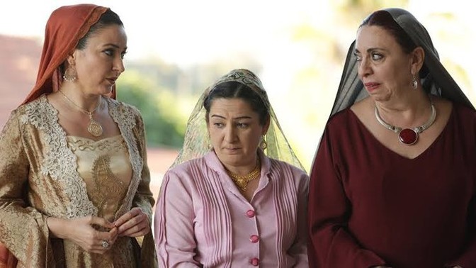 Kayınvalidenizin size yemek yapmasını öğretmesi zorunuza gider mi?